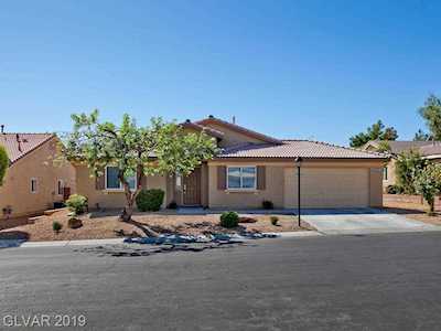 8221 Spanish Meadows Ave Las Vegas, NV 89131