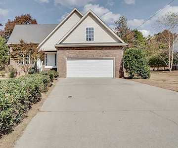 2941 Greentree Dr Smyrna, TN 37167
