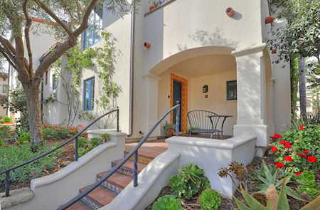 218 E Yanonali St #C Santa Barbara, CA 93101