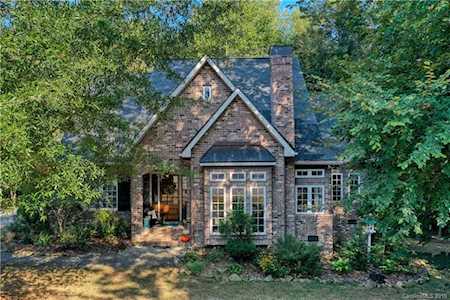 2600 Greenmont Circle Belmont, NC 28012