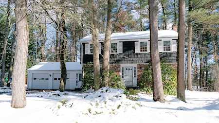 35 Ledgetree Road Medfield, MA 02052