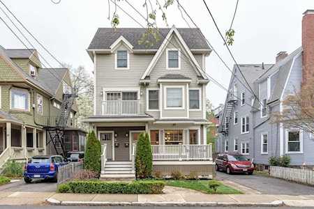 19 Harris St #2 Brookline, MA 02446