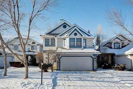 160 Douglas Glen Mews SE Calgary, AB T2Z 2M9
