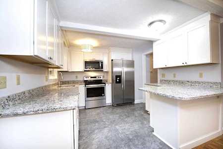 10 Grenadier Hingham, MA 02043