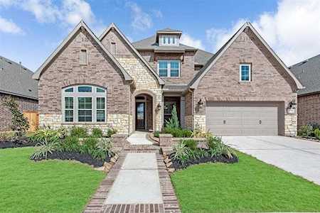 19730 Raccoon Hollow Cypress, TX 77433