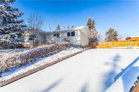 101 Dalhousie Way NW Calgary, AB T3A 1P1