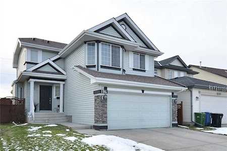 194 Somerglen Way SW Calgary, AB T2Y 4B3