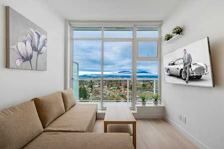 4638 Gladstone Street #1805 Vancouver, BC V5N 0G5