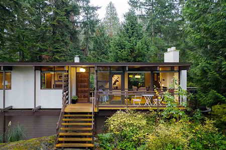 5414 Greentree Road West Vancouver, BC V7W 1N4