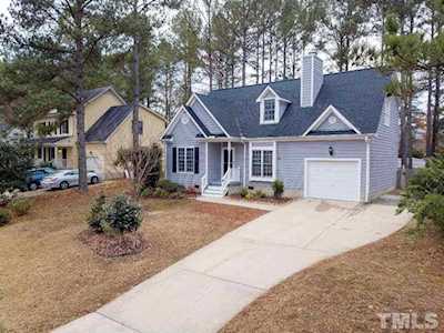 1909 Kelly Glen Drive Apex, NC 27502