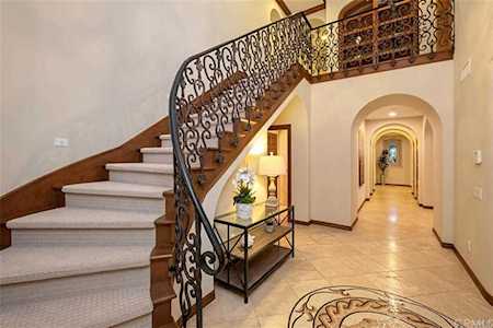 28 Silhouette Irvine, CA 92603