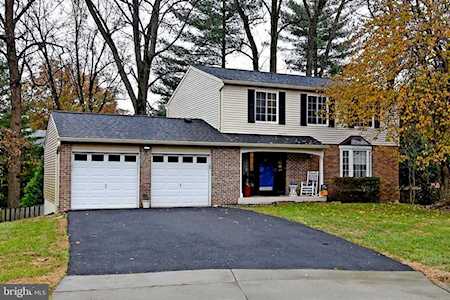 8451 Van Ct Annandale, VA 22003