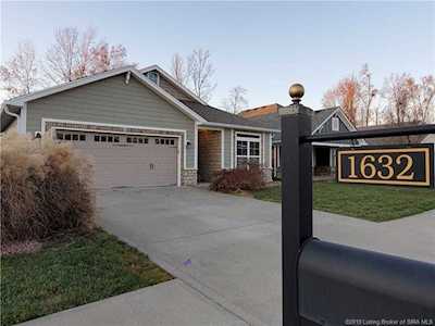 1632 Pine Valley Way Henryville, IN 47126