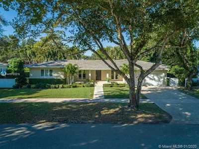 6900 Capilla St Coral Gables, FL 33146