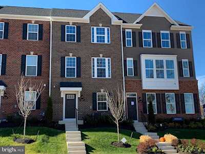 11308 Willow Green Circle Manassas, VA 20109