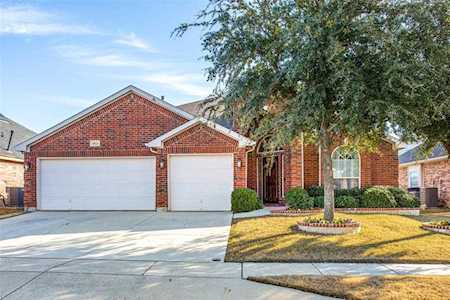 10124 Ash Creek Lane Fort Worth, TX 76177