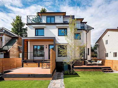 1152 E 13th Avenue Vancouver, BC V5T 2M1