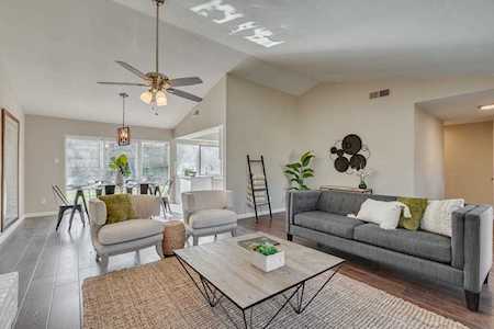 408 Thorn Wood Drive Euless, TX 76039