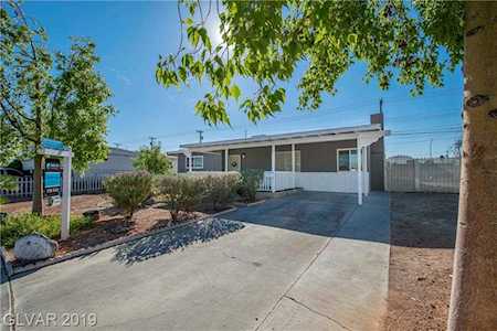 4321 Via Vaquero Ave Las Vegas, NV 89102