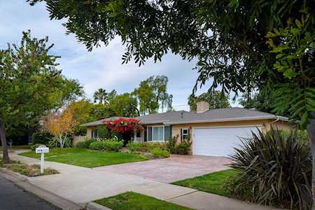 3724 Coral St Santa Barbara, CA 93105