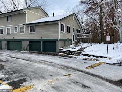 15631 27th Avenue N Plymouth, MN 55447
