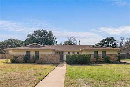 11505 Champion Dr Austin, TX 78750