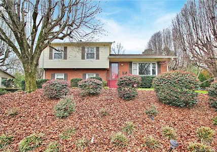 7300 Starvalley Dr Charlotte, NC 28210
