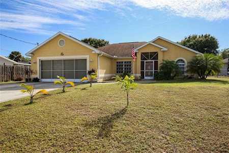 10059 Stonecrop Avenue Englewood, FL 34224
