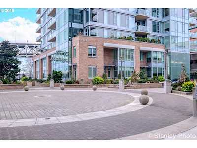 1920 SW River Dr #E102 Portland, OR 97201