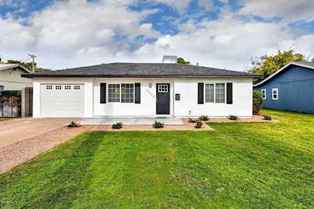 2932 E Earll Drive Phoenix, AZ 85016