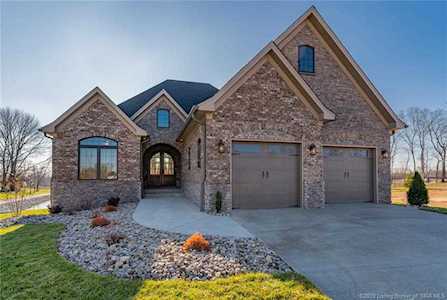 809 Dani Ann Way Jeffersonville, IN 47130