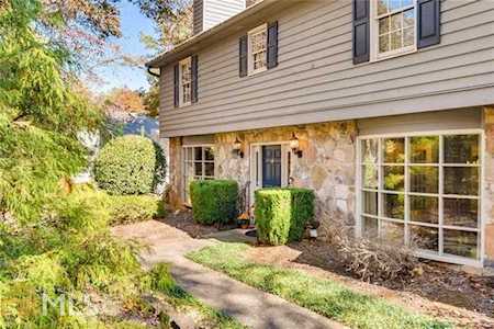65 Fairway Ridge Dr Alpharetta, GA 30022