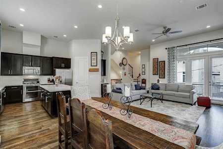 4521 Nett St Houston, TX 77007