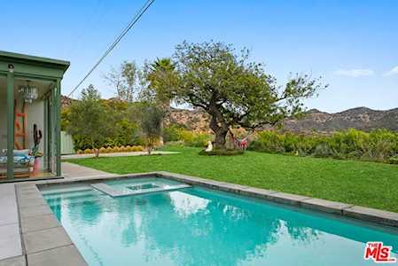 3132 Hollyridge Drive Los Angeles, CA 90068