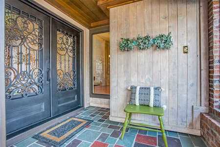 3216 Lakenheath Place Dallas, TX 75204