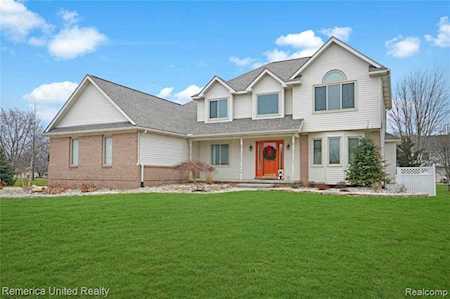 1346 Baywood Circle Brighton, MI 48116