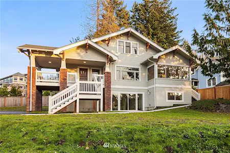 17522 W Riverside Dr Bothell, WA 98011