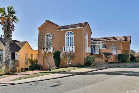 135 Brentwood Avenue San Francisco, CA 94127
