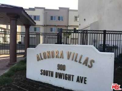 900 S Dwight Avenue #208 Compton, CA 90220