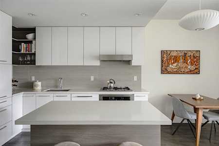 1628 W 4th Avenue #209 Vancouver, BC V6J 0G6