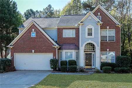 1210 Country Place Dr Matthews, NC 28105
