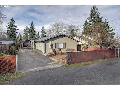 9709 SE 75th Ave Milwaukie, OR 97222