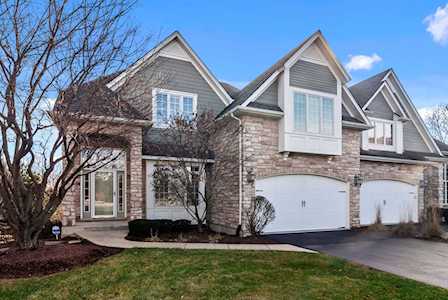 3083 Stefan Ct Lisle, IL 60532