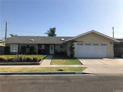 871 Sonora Road Costa Mesa, CA 92626