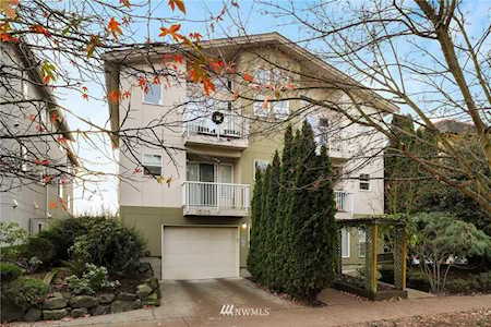 1535 NW 52nd St #301 Seattle, WA 98107