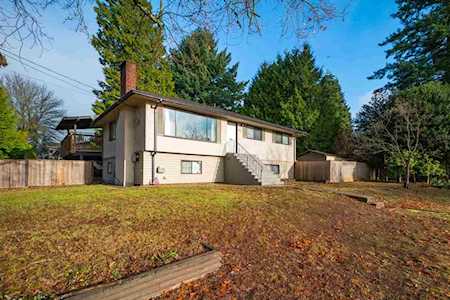 2087 Colfax Avenue Coquitlam, BC V3K 3C9