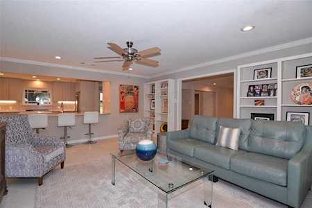 3960 Shady Hill Drive Dallas, TX 75229