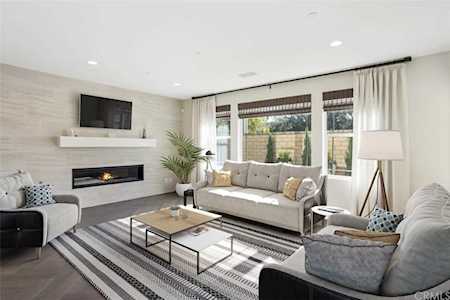 2038 Rembrandt Santa Ana, CA 92704