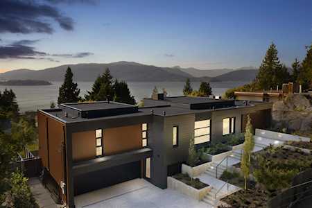 5110 Keith Road West Vancouver, BC V7W 2N1