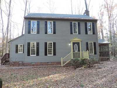 13101 Old Well Ln North Chesterfield, VA 23112